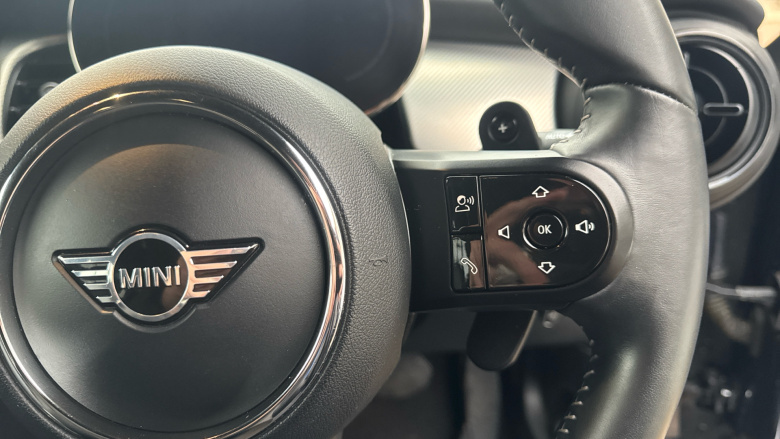 MINI Hatchback 2.0 Cooper S Exclusive 5dr Auto Petrol Hatchback